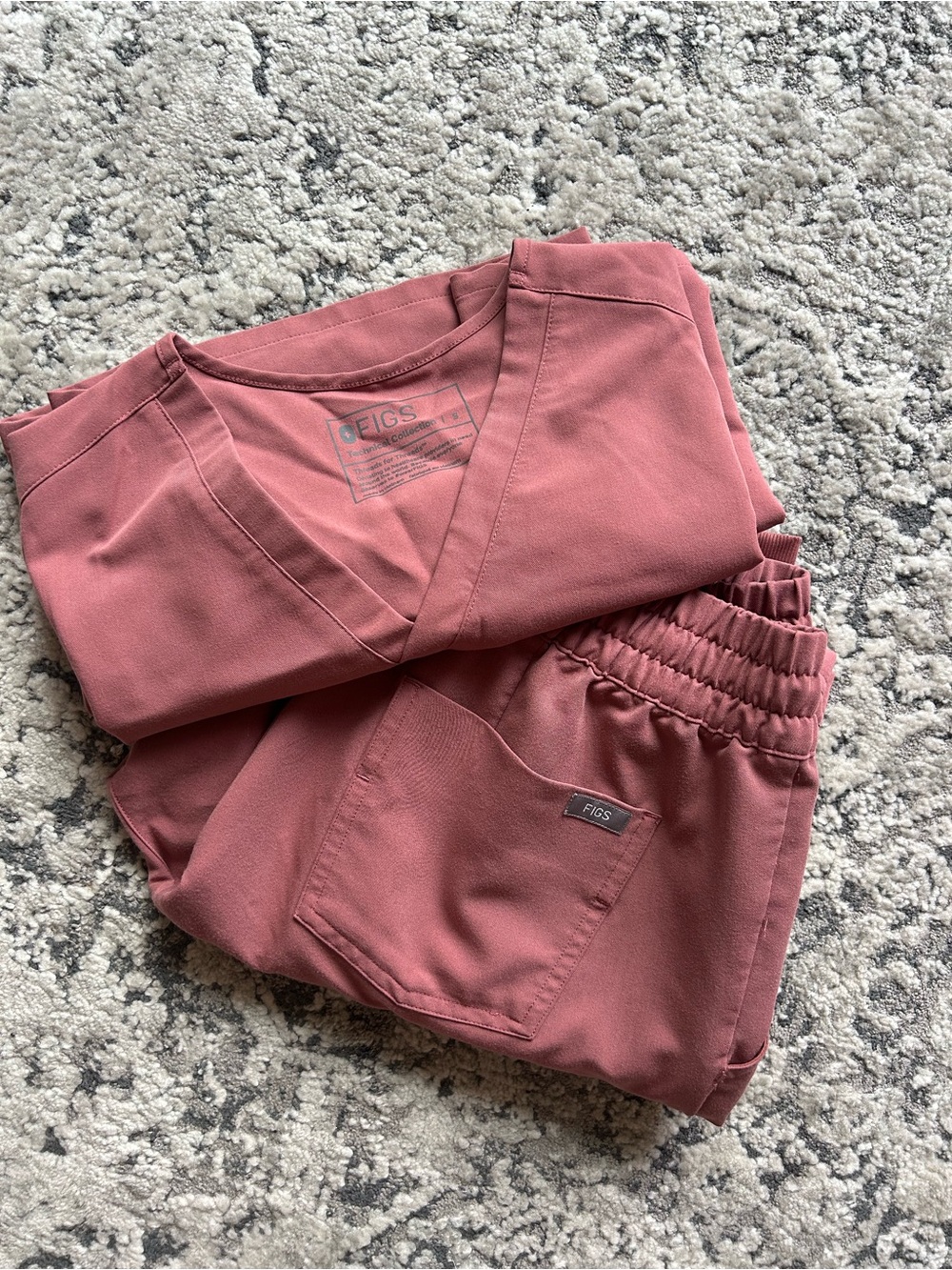 FIG women’s Scrub Set - Dusty Rose